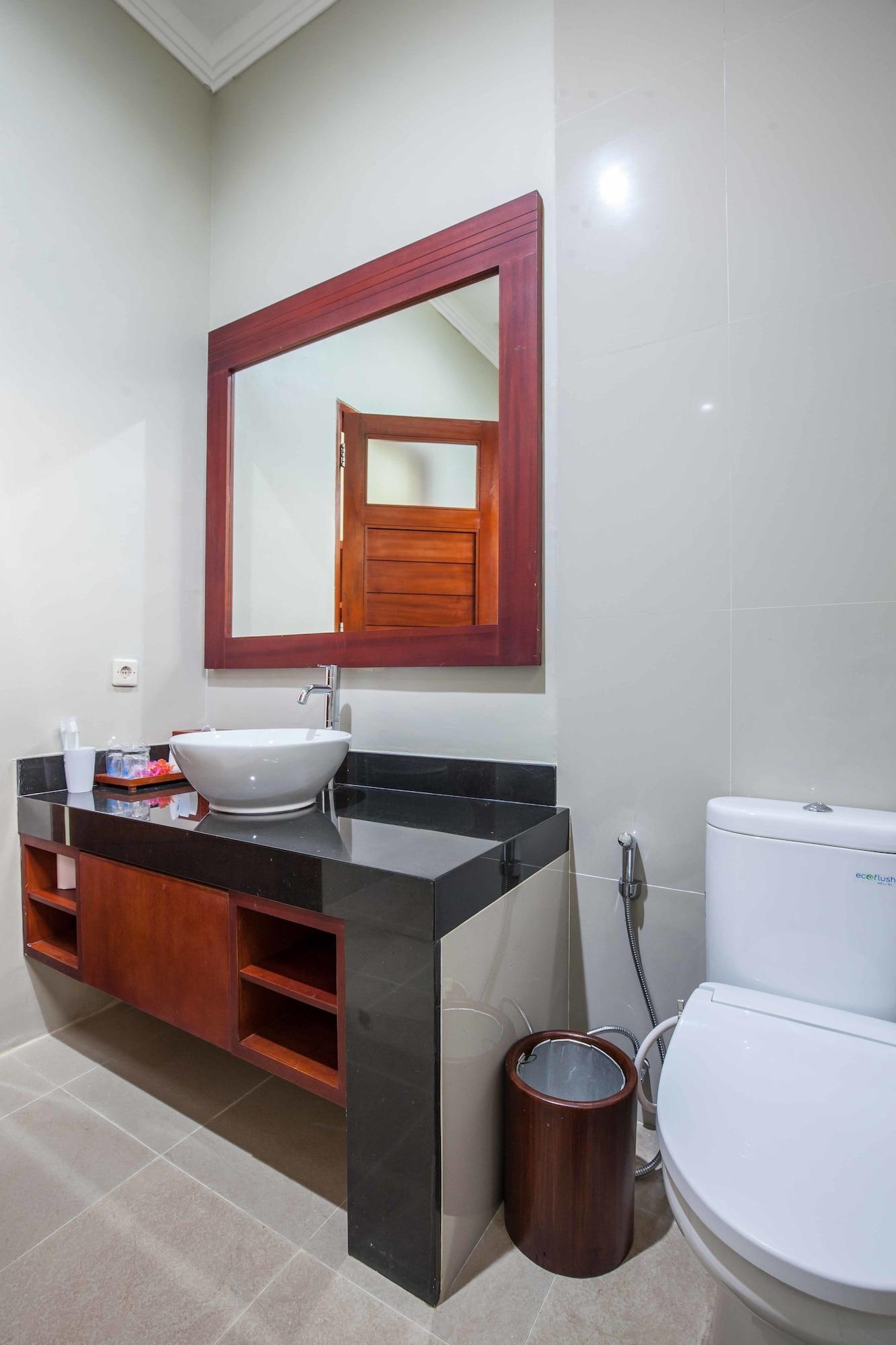 Vila Shanti Beach Front Hotel Sanur Exterior photo