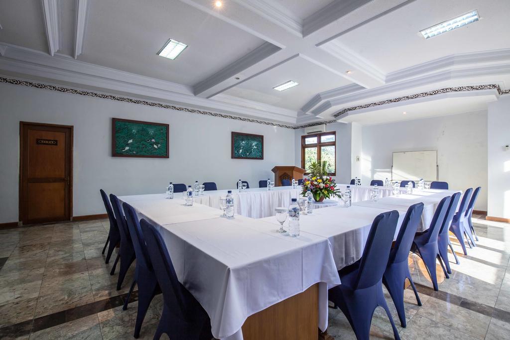 Vila Shanti Beach Front Hotel Sanur Exterior photo